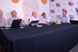 Podcast recorre la historia, evolución y presente de la avicultura chilena